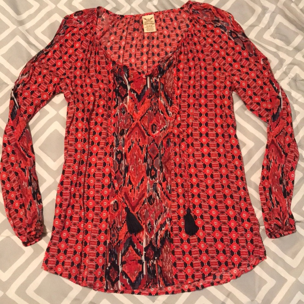 Long sleeved top